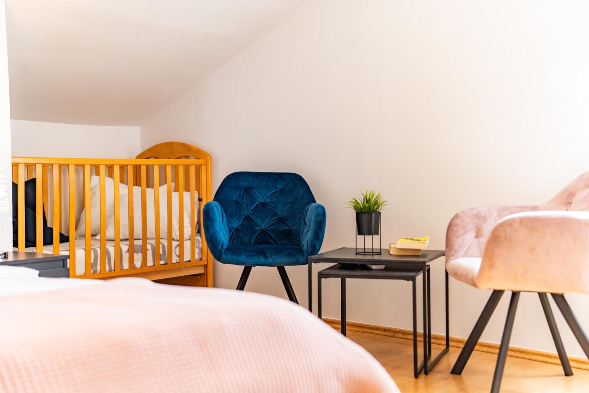 Apartman Petra S Pogledom Na More Banjol Buitenkant foto